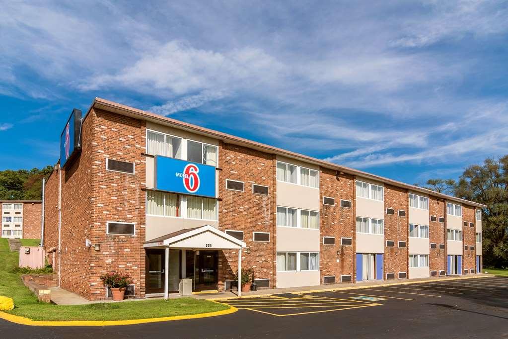Motel 6-New Stanton, Pa Exterior photo