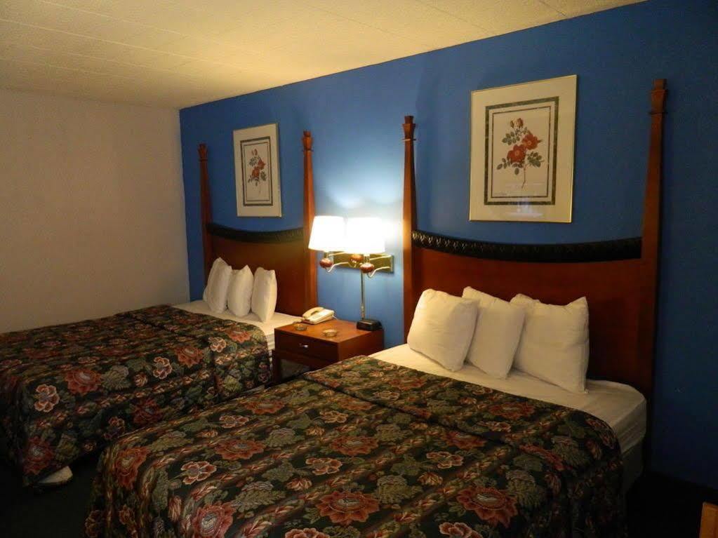 Motel 6-New Stanton, Pa Exterior photo