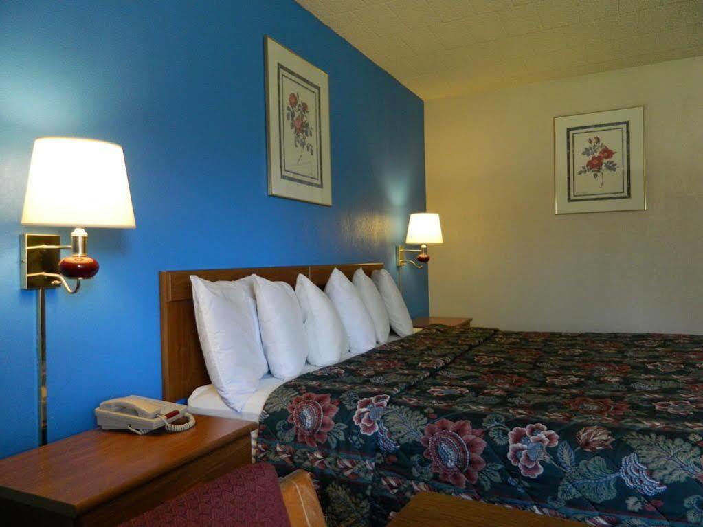 Motel 6-New Stanton, Pa Exterior photo