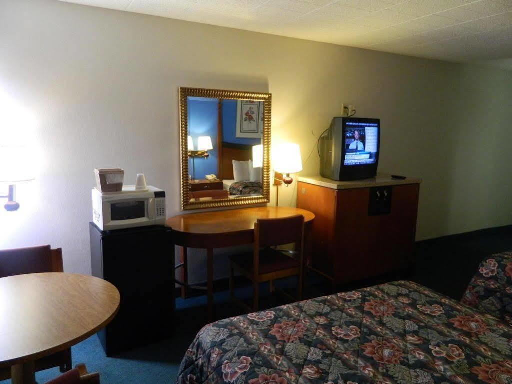 Motel 6-New Stanton, Pa Exterior photo